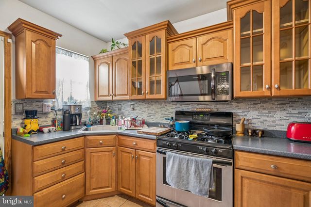 419 E FLORA ST, Philadelphia, PA 19125