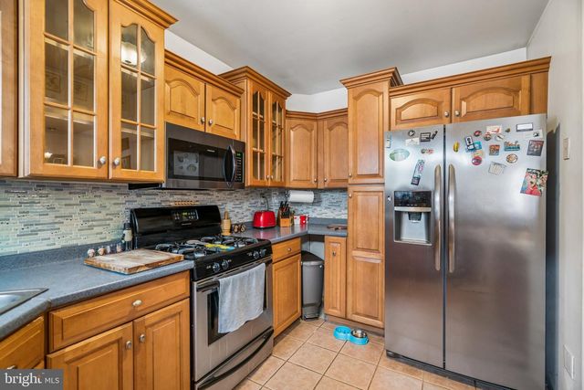 419 E FLORA ST, Philadelphia, PA 19125