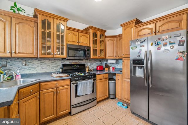 419 E FLORA ST, Philadelphia, PA 19125