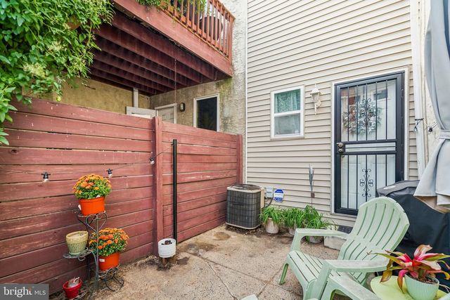 419 E FLORA ST, Philadelphia, PA 19125