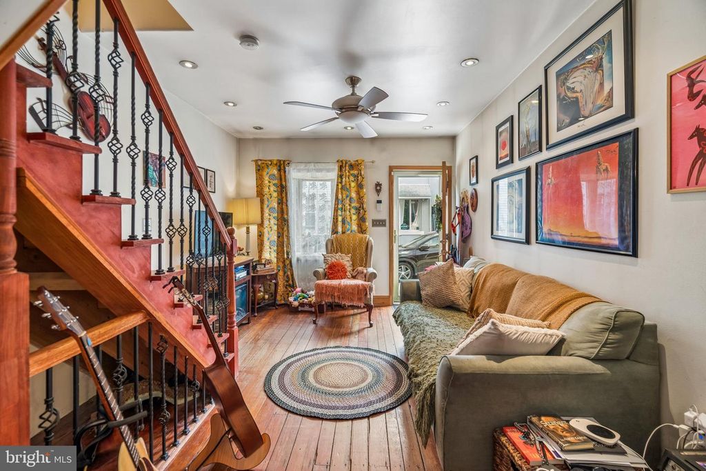 419 E FLORA ST E, PHILADELPHIA, PA 19125 — exterior