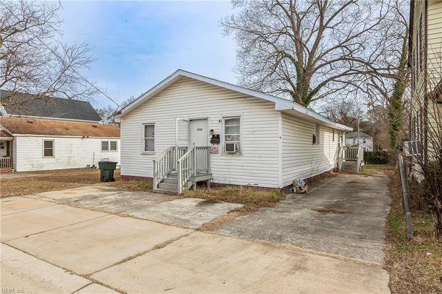 104 N 4th ST, Suffolk, VA 23434