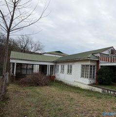 .54 SW Grand Avenue, Fort Payne, AL 35967