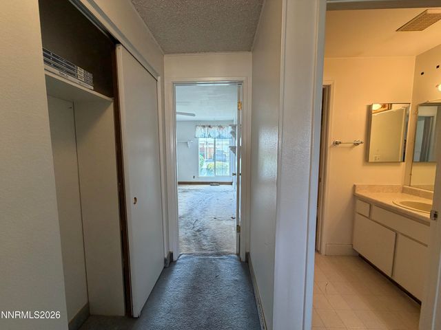 960 Cherry Tree Drive 1, Sparks, NV 89434