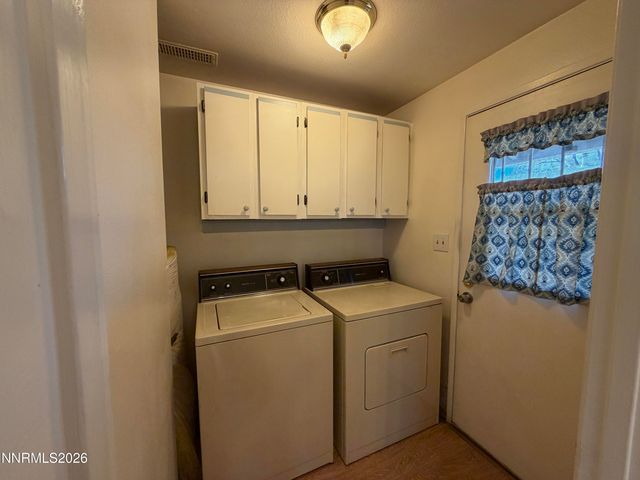 960 Cherry Tree Drive 1, Sparks, NV 89434