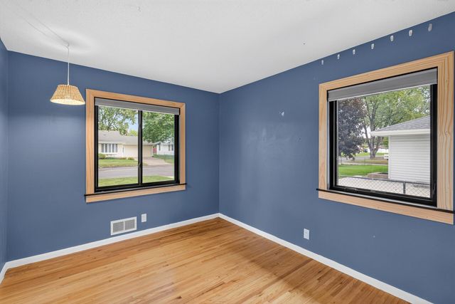 1636 14th Avenue, Saint Paul Park, MN 55071