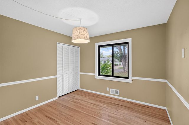 1636 14th Avenue, Saint Paul Park, MN 55071