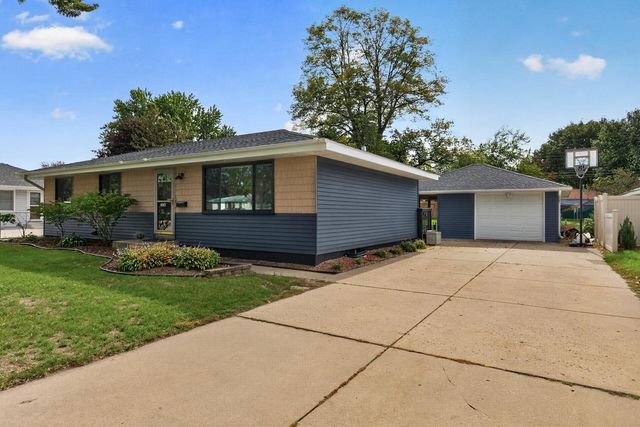 1636 14th Avenue, Saint Paul Park, MN 55071