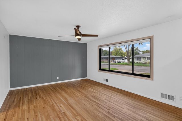 1636 14th Avenue, Saint Paul Park, MN 55071