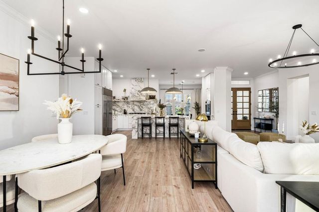 33 Calle La Reina, Rancho Mirage, CA 92270