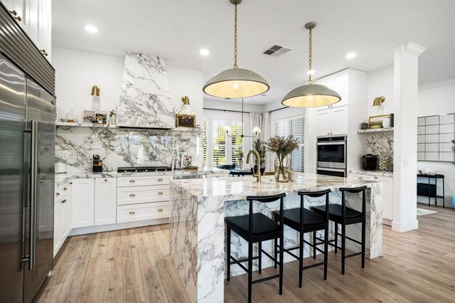 33 Calle La Reina, Rancho Mirage, CA 92270