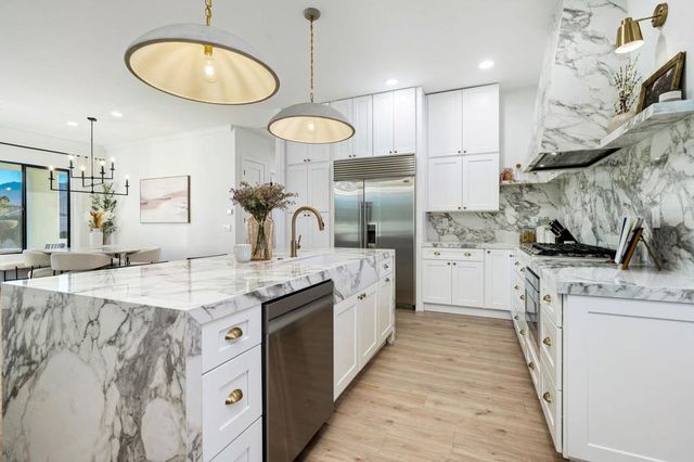 33 Calle La Reina, Rancho Mirage, CA 92270