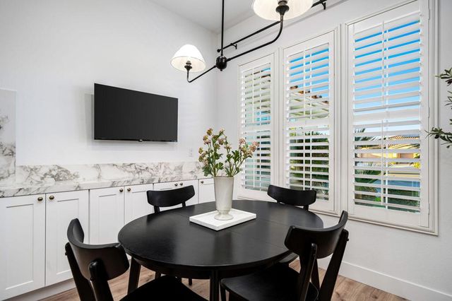 33 Calle La Reina, Rancho Mirage, CA 92270