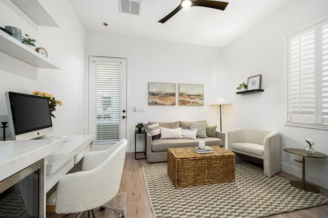 33 Calle La Reina, Rancho Mirage, CA 92270