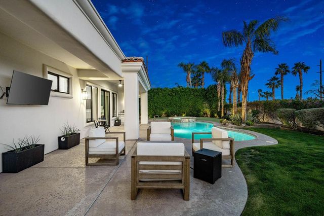 33 Calle La Reina, Rancho Mirage, CA 92270
