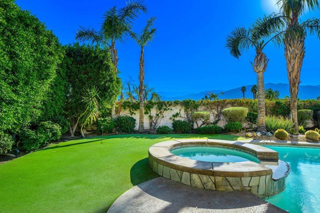 33 Calle La Reina, Rancho Mirage, CA 92270