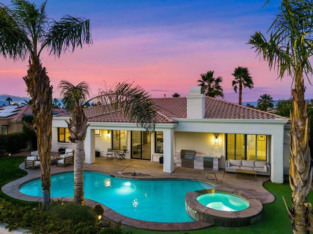 33 Calle La Reina, Rancho Mirage, CA 92270
