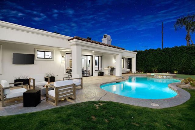 33 Calle La Reina, Rancho Mirage, CA 92270