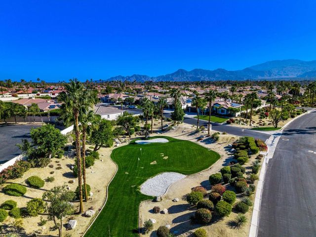 33 Calle La Reina, Rancho Mirage, CA 92270