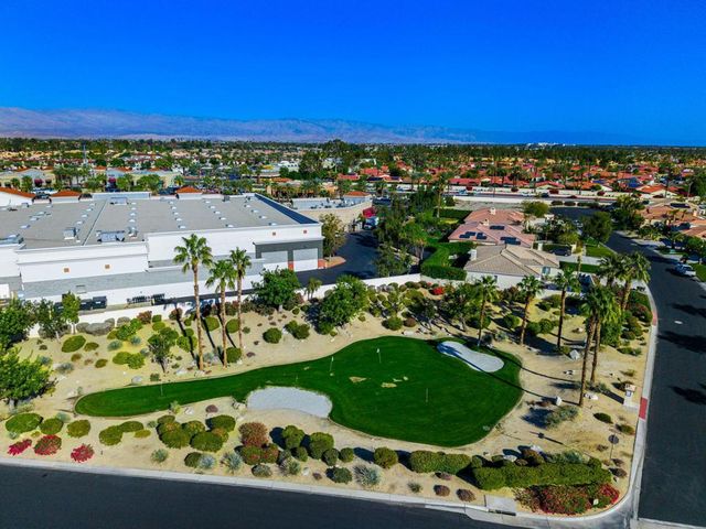 33 Calle La Reina, Rancho Mirage, CA 92270