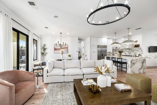 33 Calle La Reina, Rancho Mirage, CA 92270