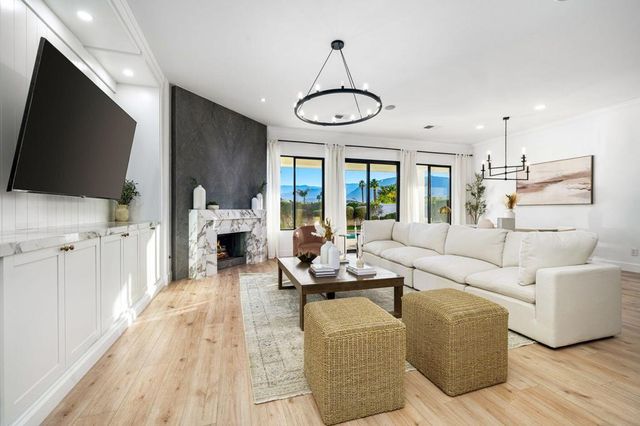 33 Calle La Reina, Rancho Mirage, CA 92270