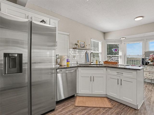 705 LAKE ADA BOULEVARD, Dundee, FL 33838