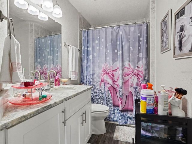 705 LAKE ADA BOULEVARD, Dundee, FL 33838