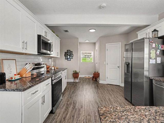 705 LAKE ADA BOULEVARD, Dundee, FL 33838