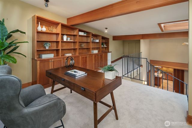 7816 NE 32nd Street, Medina, WA 98039