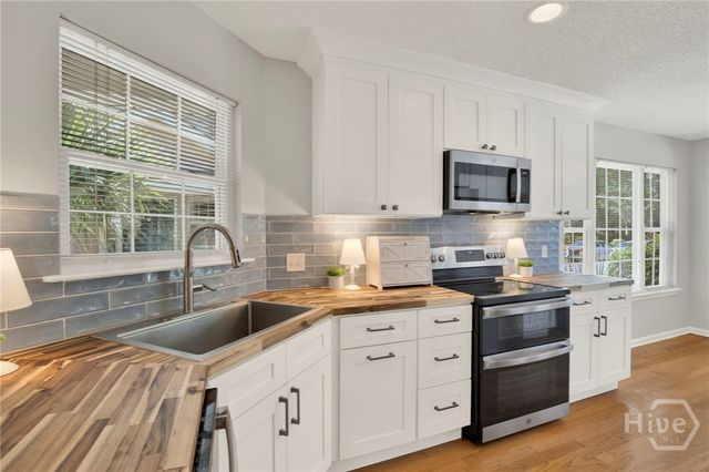 50 Gale Break Circle, Richmond Hill, GA 31324