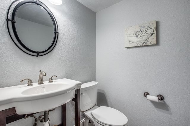 1916 Cheyenne Drive, Carrollton, TX 75010