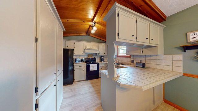 7381 Rolling Hills Drive, Hudsonville, MI 49426