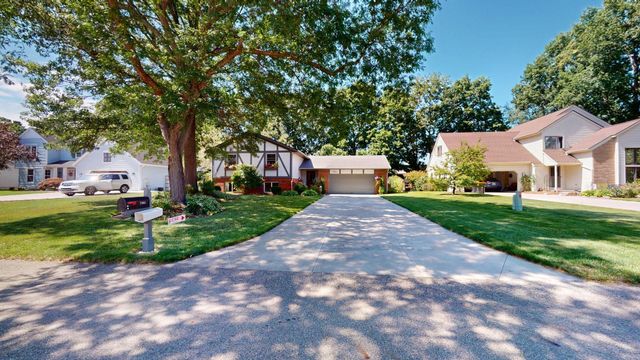 7381 Rolling Hills Drive, Hudsonville, MI 49426