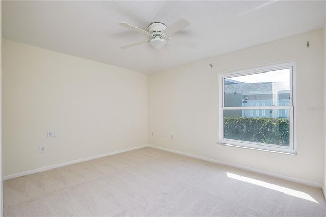 5617 EVERGREEN DR 27, Sarasota, FL 34233