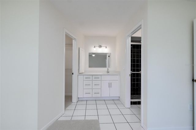 5617 EVERGREEN DR 27, Sarasota, FL 34233