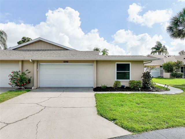 5617 EVERGREEN DR 27, Sarasota, FL 34233