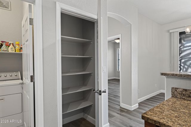 3131 E LEGACY Drive 2060, Phoenix, AZ 85042