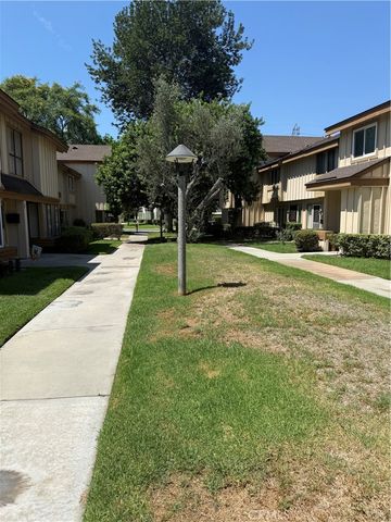 9614 Karmont, South Gate, CA 90280