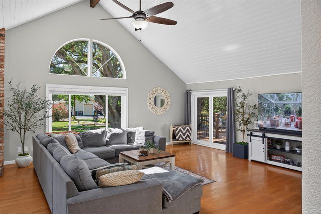 5343 Milton Ranch, Shingle Springs, CA 95682