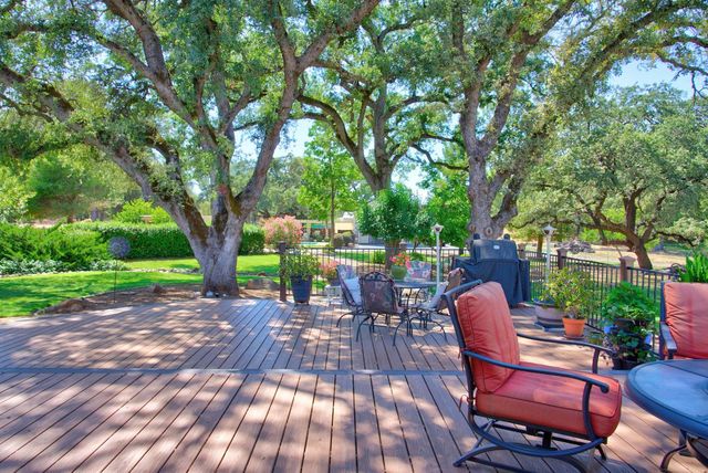 5343 Milton Ranch, Shingle Springs, CA 95682