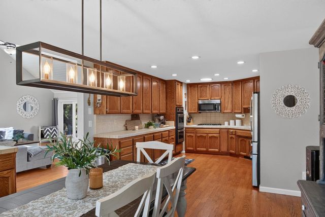 5343 Milton Ranch, Shingle Springs, CA 95682