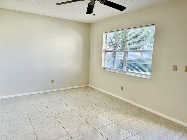 7 Lake Vista Trl Apt 104, Port St Lucie, FL 34952