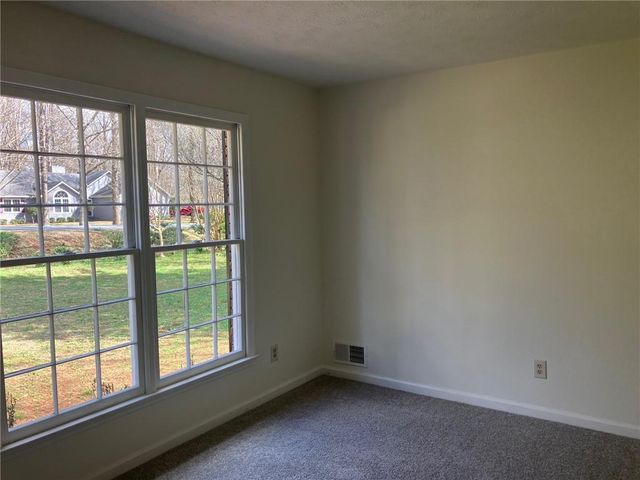 215 Brookwood Lane, Fayetteville, GA 30215