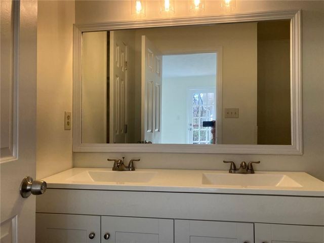 215 Brookwood Lane, Fayetteville, GA 30215