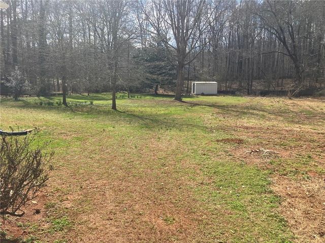 215 Brookwood Lane, Fayetteville, GA 30215