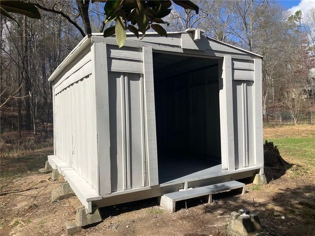 215 Brookwood Lane, Fayetteville, GA 30215