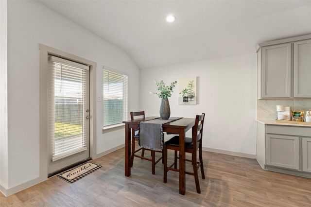 8114 Buck Lane, Rosharon, TX 77583