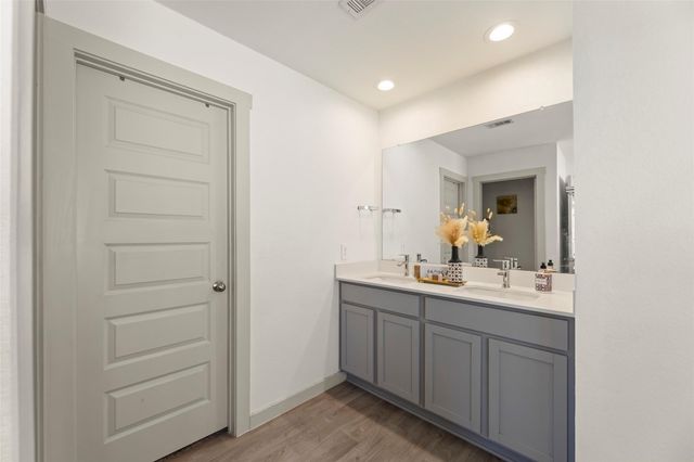 8114 Buck Lane, Rosharon, TX 77583