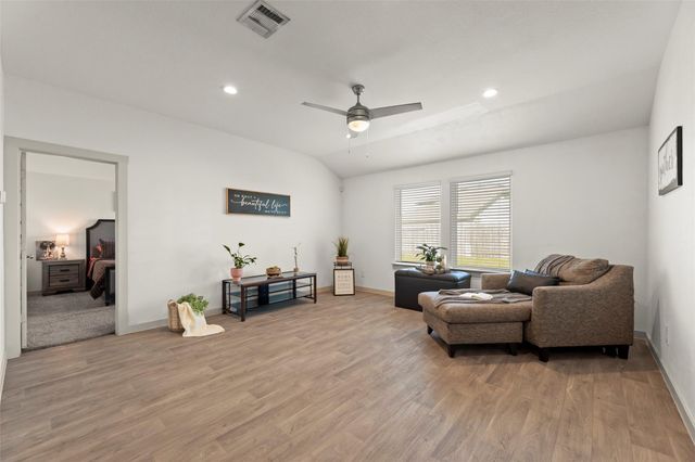 8114 Buck Lane, Rosharon, TX 77583